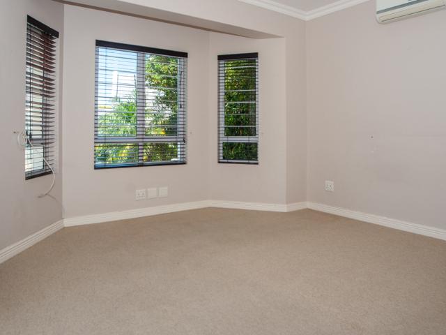 3 Bedroom House To Rent in Dennegeur