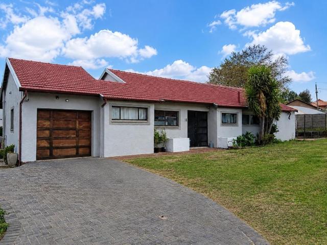 3 Bedroom house to rent in Esther Park, Kempton Park