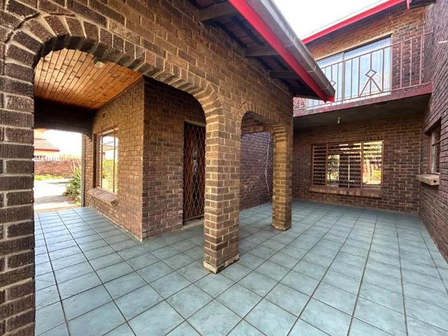 3 Bedroom House to Rent in Fairleigh