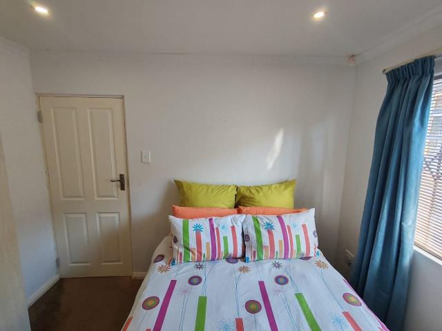 3 Bedroom House To Rent in Fairview