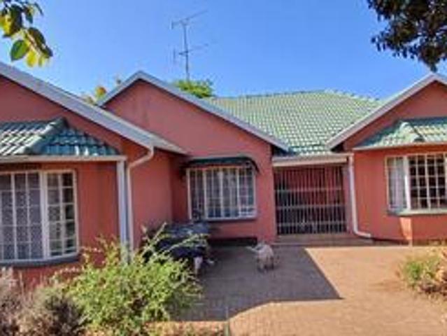 3 bedroom house to rent in gerdview