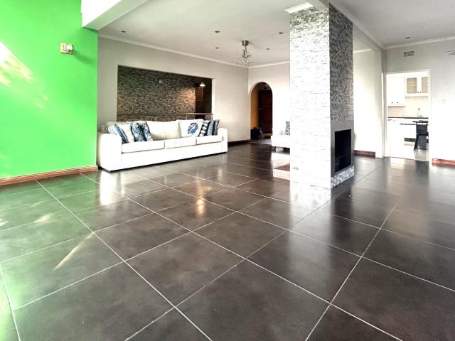 3 Bedroom House To Rent in Glenvista