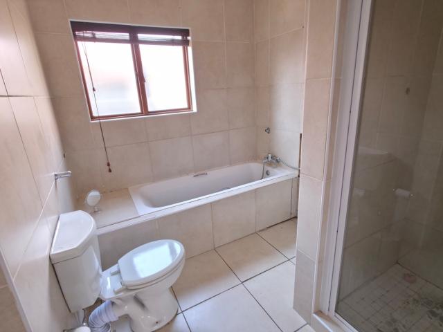 3 Bedroom House To Rent in Helderwyk