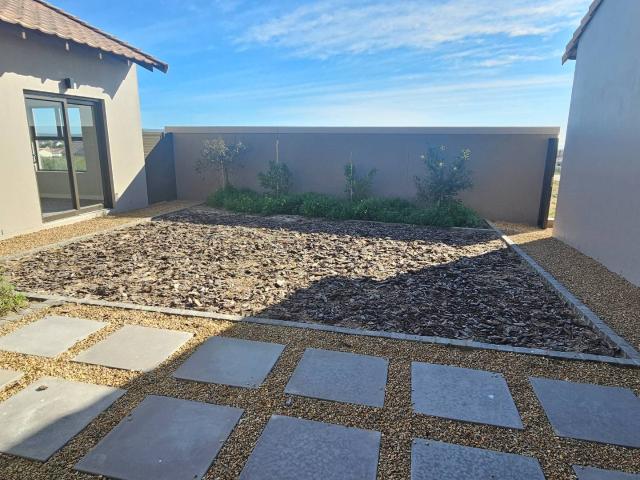 3 Bedroom House To Rent in Langebaan Country Estate
