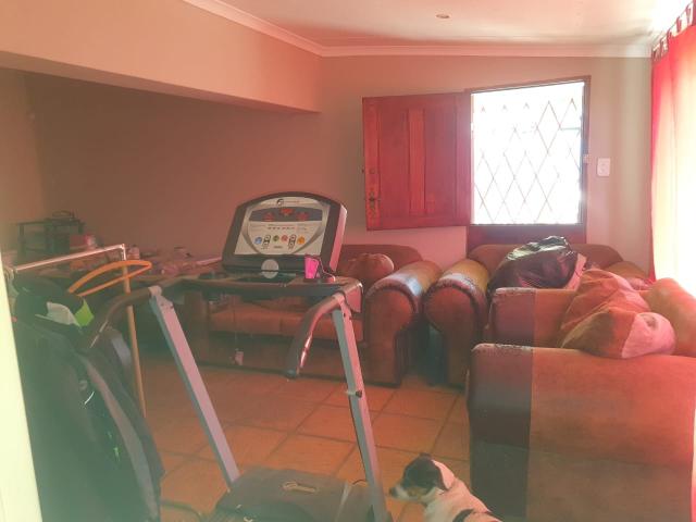 3 Bedroom House To Rent in Lydenburg
