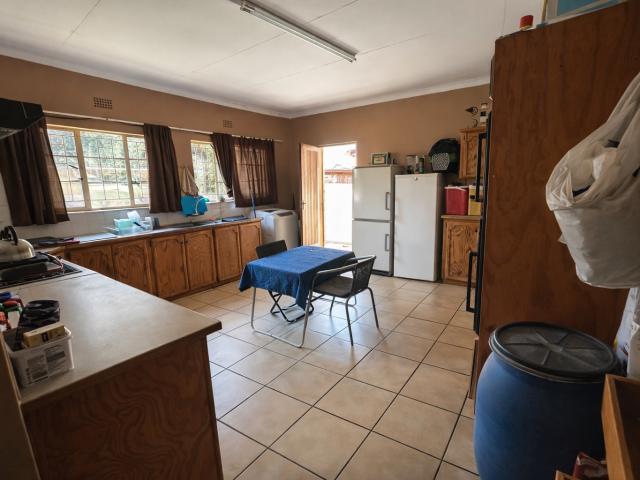 3 Bedroom House To Rent in Lydenburg