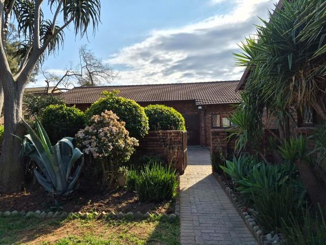 3 Bedroom House To Rent in North Riding