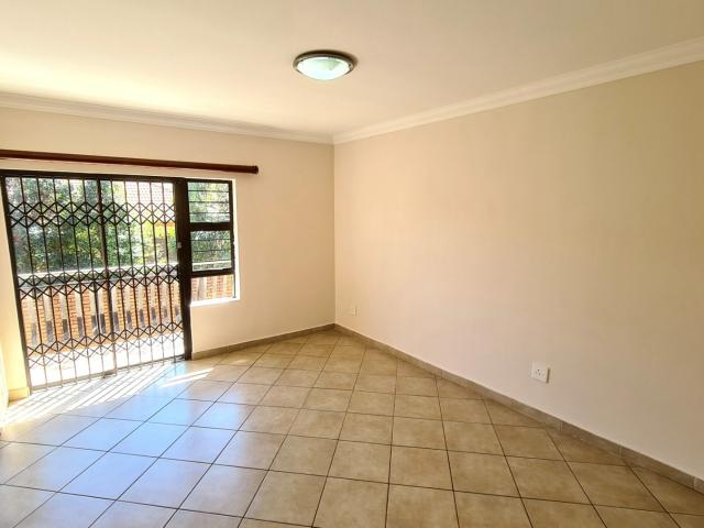 3 Bedroom House To Rent in Olympus AH