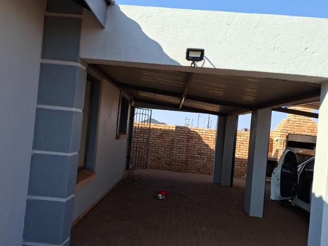 3 Bedroom House To Rent in Postmasburg Rural