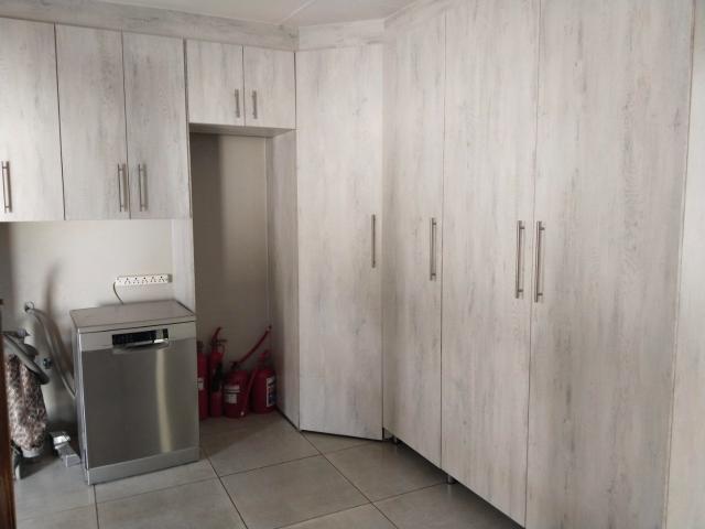 3 Bedroom House To Rent in Rooihuiskraal