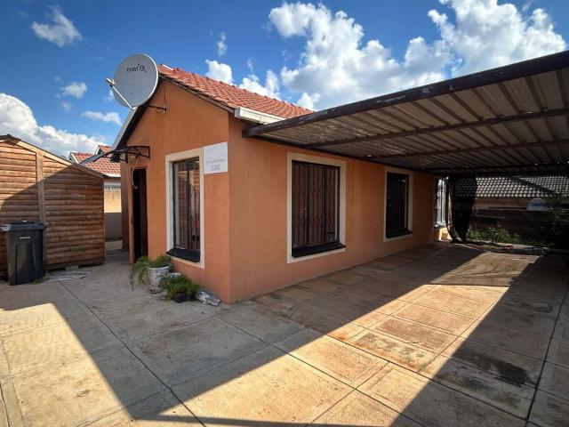 3 Bedroom house to rent in Rosslyn, Akasia