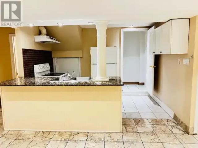 3 Bedroom House Vaughan ON 104471117