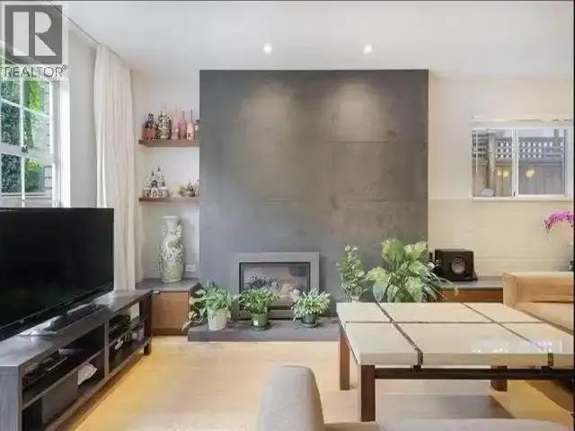 3 Bedroom House Vancouver BC LS102339238