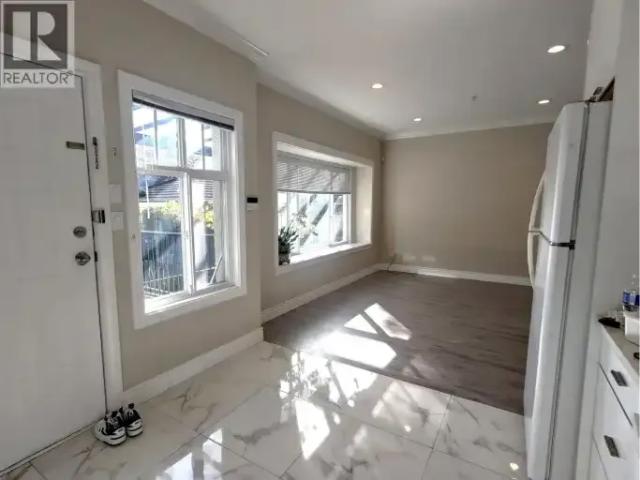 3 Bedroom House Vancouver BC 101090371
