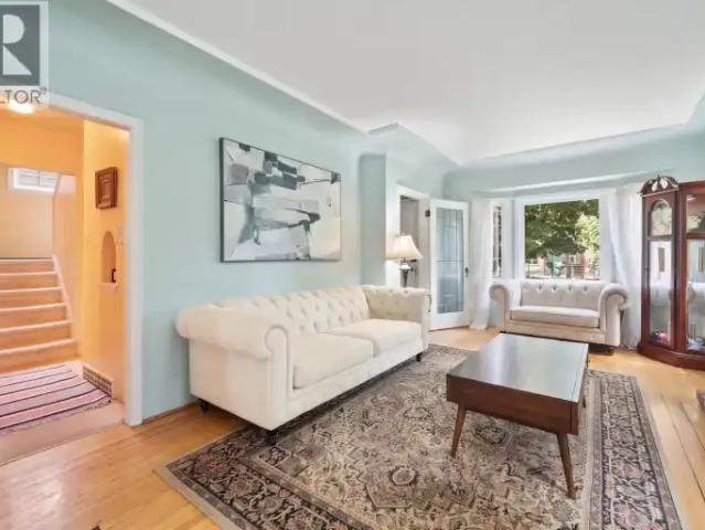 3 Bedroom House Vancouver BC 103012053
