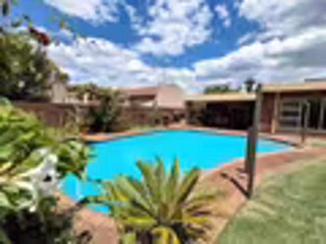 3 Bedroom House Vanderbijlpark SW 2 Vanderbijlpark SW 2 103693641
