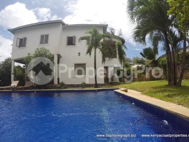 3 bedroom Houses for sale near Galu Beach, Diani Msambweni Kwale PID: 3AYPQ | PropertyPro