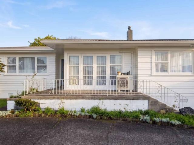 3 Bedroom Home with Fully Fenced Section In Tikipunga