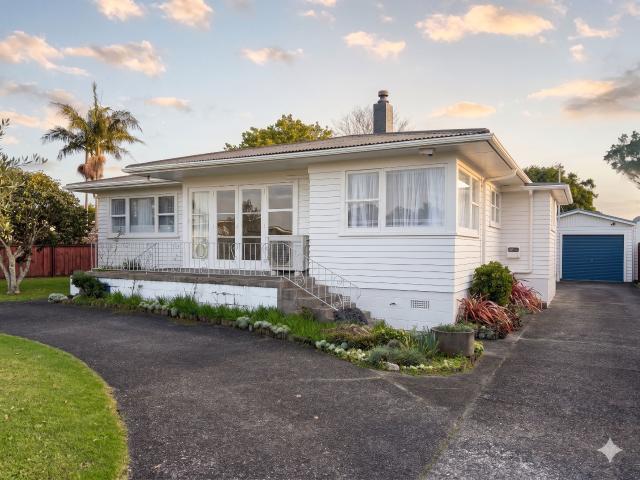 3 Bedroom Home with Fully Fenced Section In Tikipunga