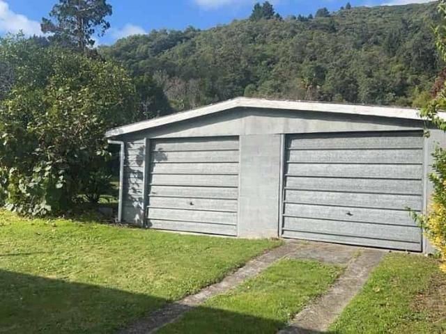 3 BEDROOM HOME + DOUBLE GARAGE