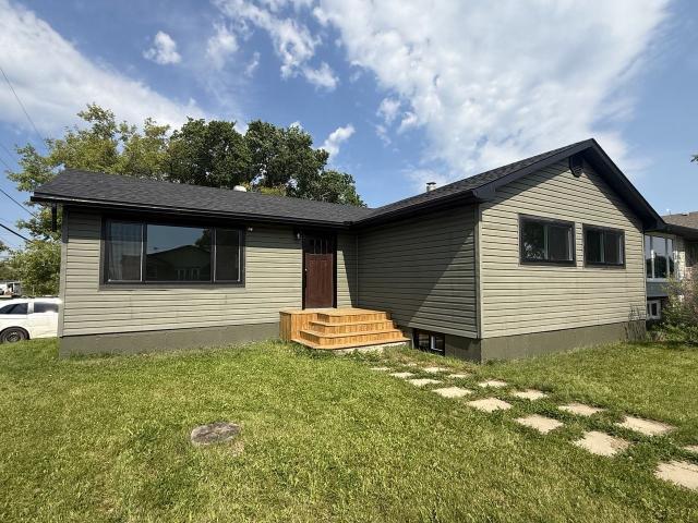3 Bedroom Home for Rent at 5112 52 Ave, Cold Lake, AB T9M 1W3