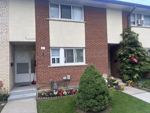 3 Bedroom Home for Rent at 523 Rathburn Rd, Toronto, ON M9C 3T2 Eringate Centennial West Deane