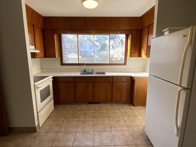 3 Bedroom Home for Rent at 607 Mulvey Ave, Winnipeg, MB R3M 1G1 Earl Grey
