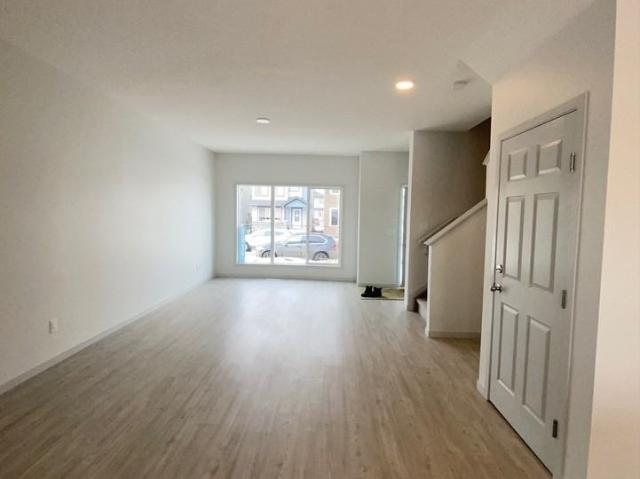 3 Bedroom Home for Rent at 6285 175a Ave Nw, Edmonton, AB T5Y 4A5 McConachie