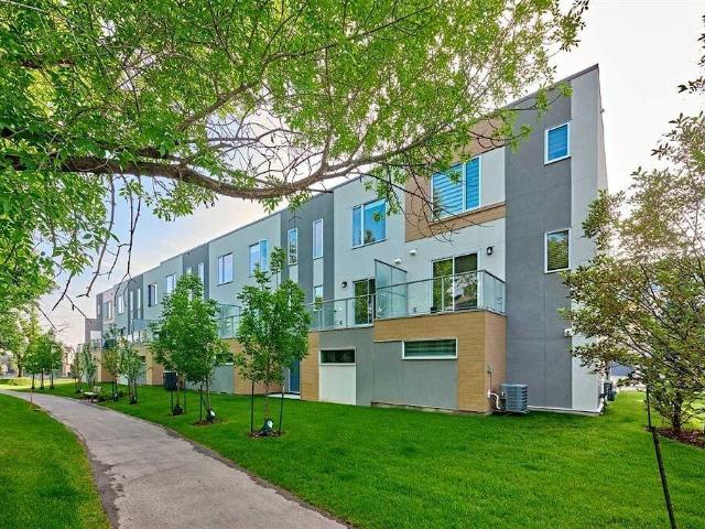 3 Bedroom Home for Rent at 660 Shawnee Square 6, Calgary, AB T2Y 0X6