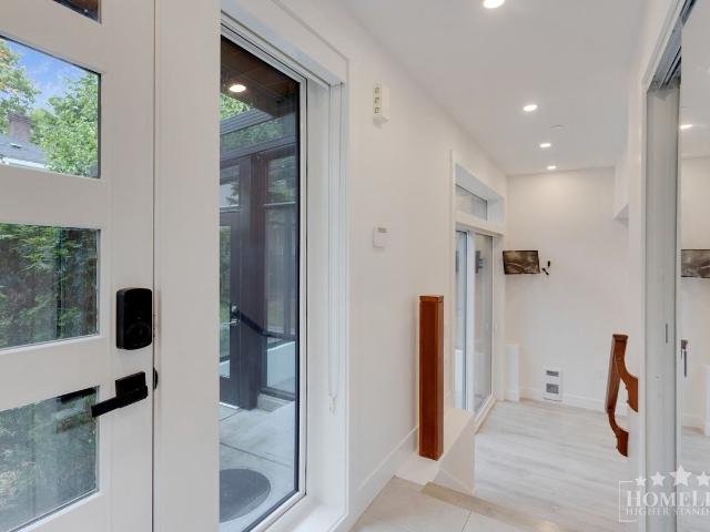 3 Bedroom Home for Rent at 6627 Inverness St, Vancouver, BC V5X 4G1 Sunset