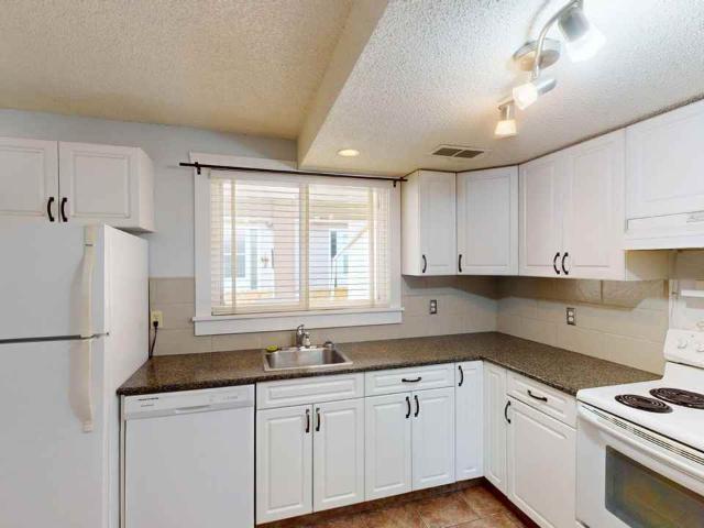 3 Bedroom Home for Rent at 7740 5 7740 Hunterview Dr Nw, Calgary, AB T2K 5C9 Huntington Hills