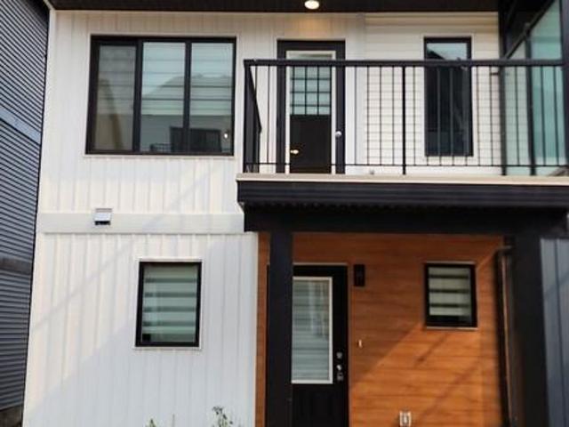 3 Bedroom Home for Rent at 850 Secord Boulevard Northwest 8, Edmonton, AB T5T 7R9 Rosenthal
