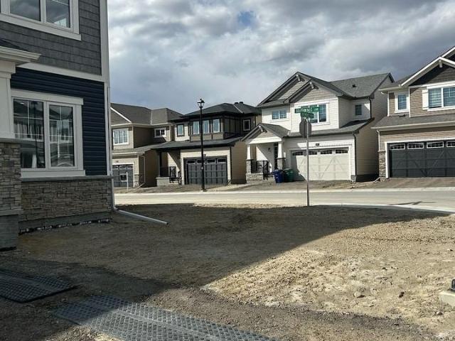 3 Bedroom Home for Rent at 1111 Southwinds Green Sw, Airdrie, AB T4B 5S3