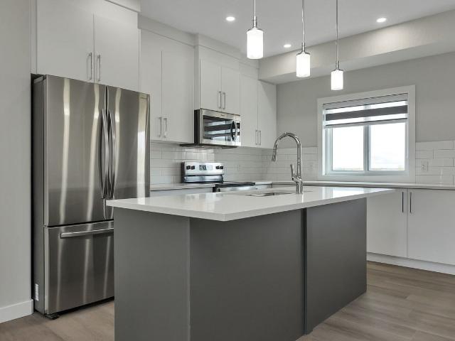 3 Bedroom Home for Rent at 16 Renwyck Pl, Spruce Grove, AB T7X 3W1