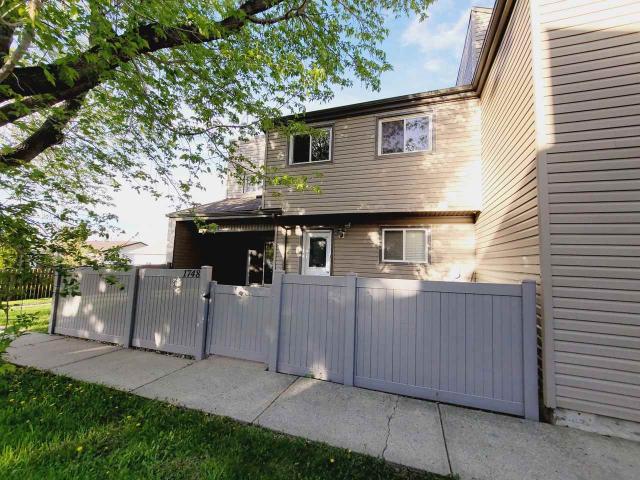 3 Bedroom Home for Rent at 1748 Lakewood Road South Nw, Edmonton, AB T6K 3B6 Meyonohk