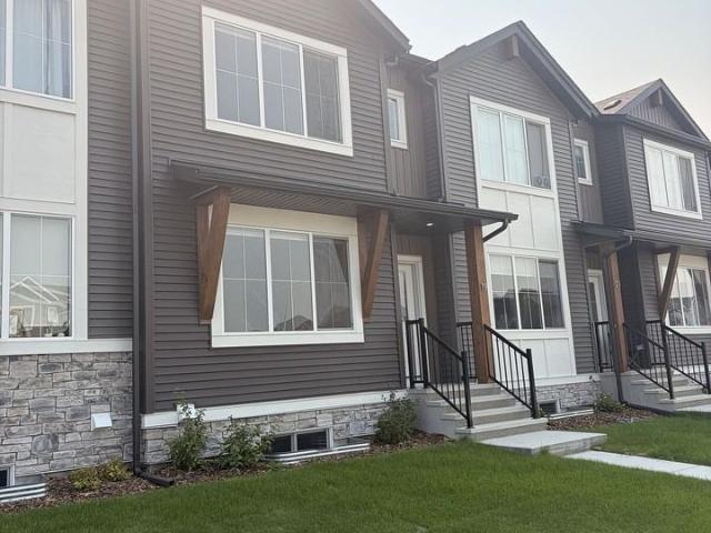 3 Bedroom Home for Rent at 19 19 Emberside Pk, Cochrane, AB T4C 3H8