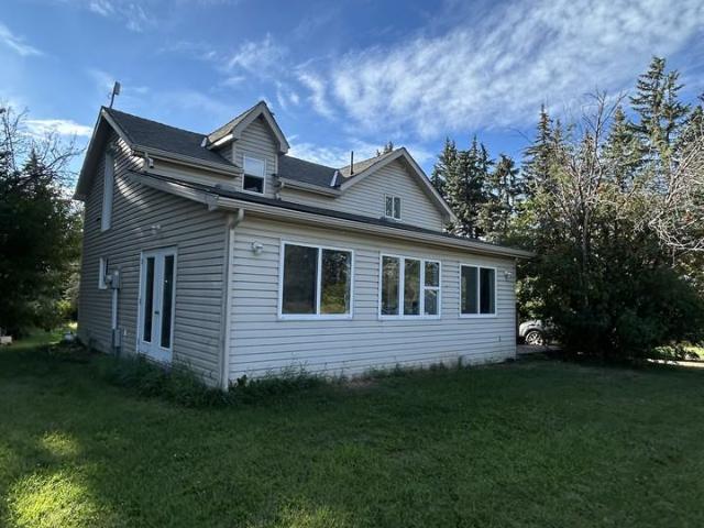 3 Bedroom Home for Rent at 2143 Westcott Rd, Didsbury, AB T0M None