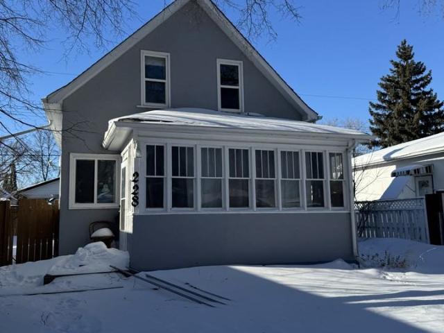 3 Bedroom Home for Rent at 228 Inglewood St, Winnipeg, MB R3J 1W7 King Edward