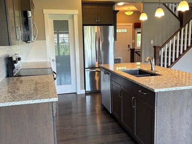 3 Bedroom Home for Rent at 3407 Cameron Heights Cove Nw, Edmonton, AB T6M 0R5 Cameron Heights