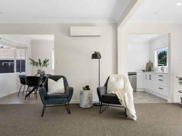 3 Bedroom Home in the Heart of the Avenue