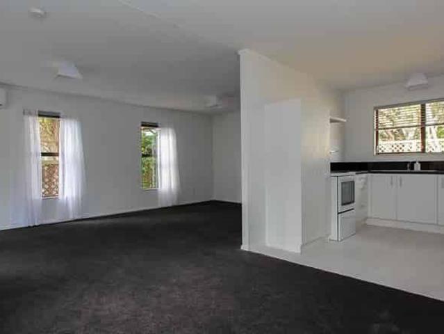3 bedroom home IN THE ZONE!