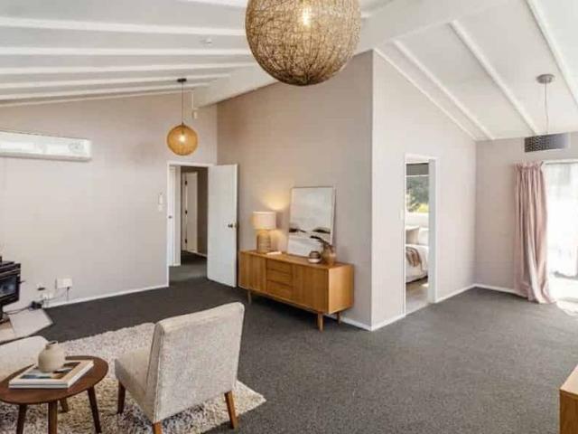 3 bedroom home in Goodwood Heights!