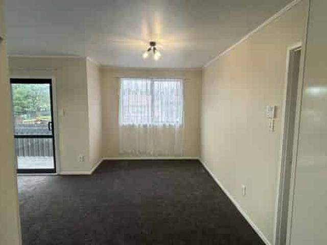 3 Bedroom Home in Glen Eden $680.00 Per Week
