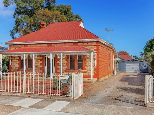 3 Bedroom Home in Sought After Location