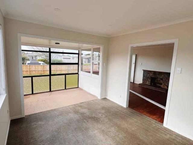 3 Bedroom Home Near University – Spacious Living & Great School Zones