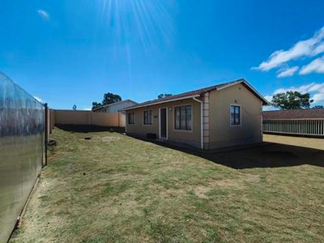 3 bedroom home on the market in ncam.