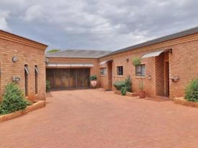 3 bedroom home on the market in alberante