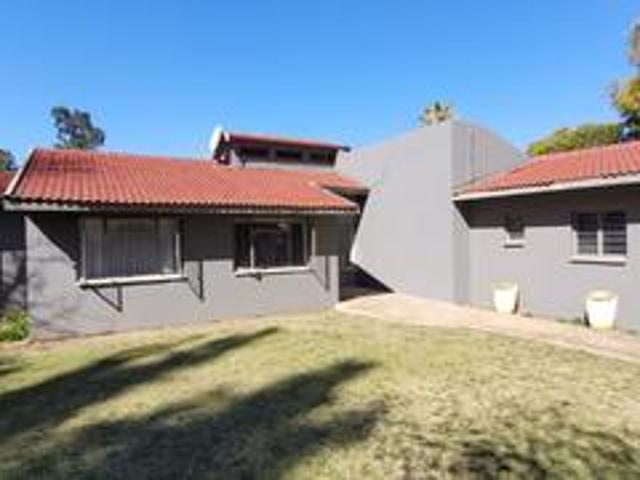 3 bedroom home on the market in brac.
