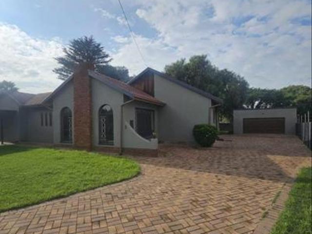 3 bedroom home on the market in brac.