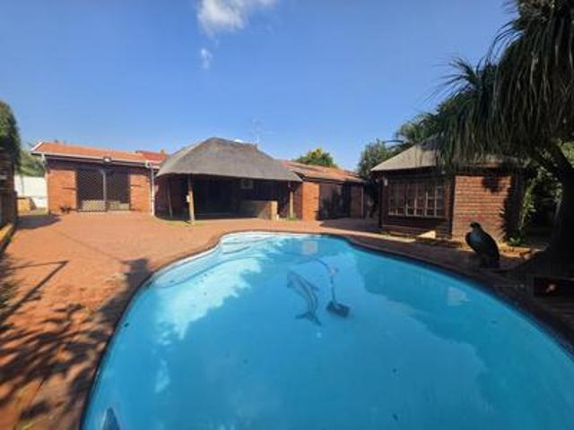 3 bedroom home on the market in brac.
